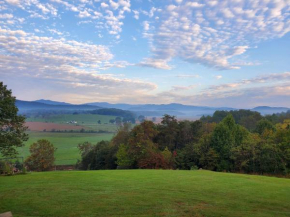 The Loft at Hebron Valley Overlook